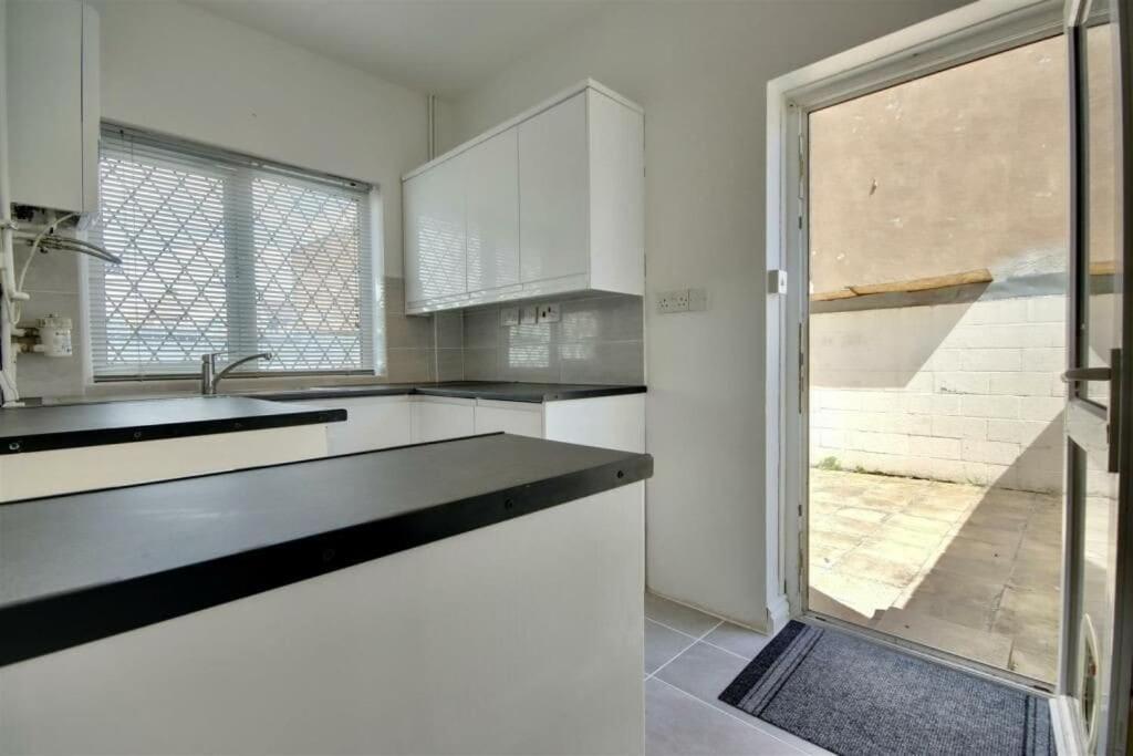 Improved Private House In Central Location Portsmouth Kültér fotó